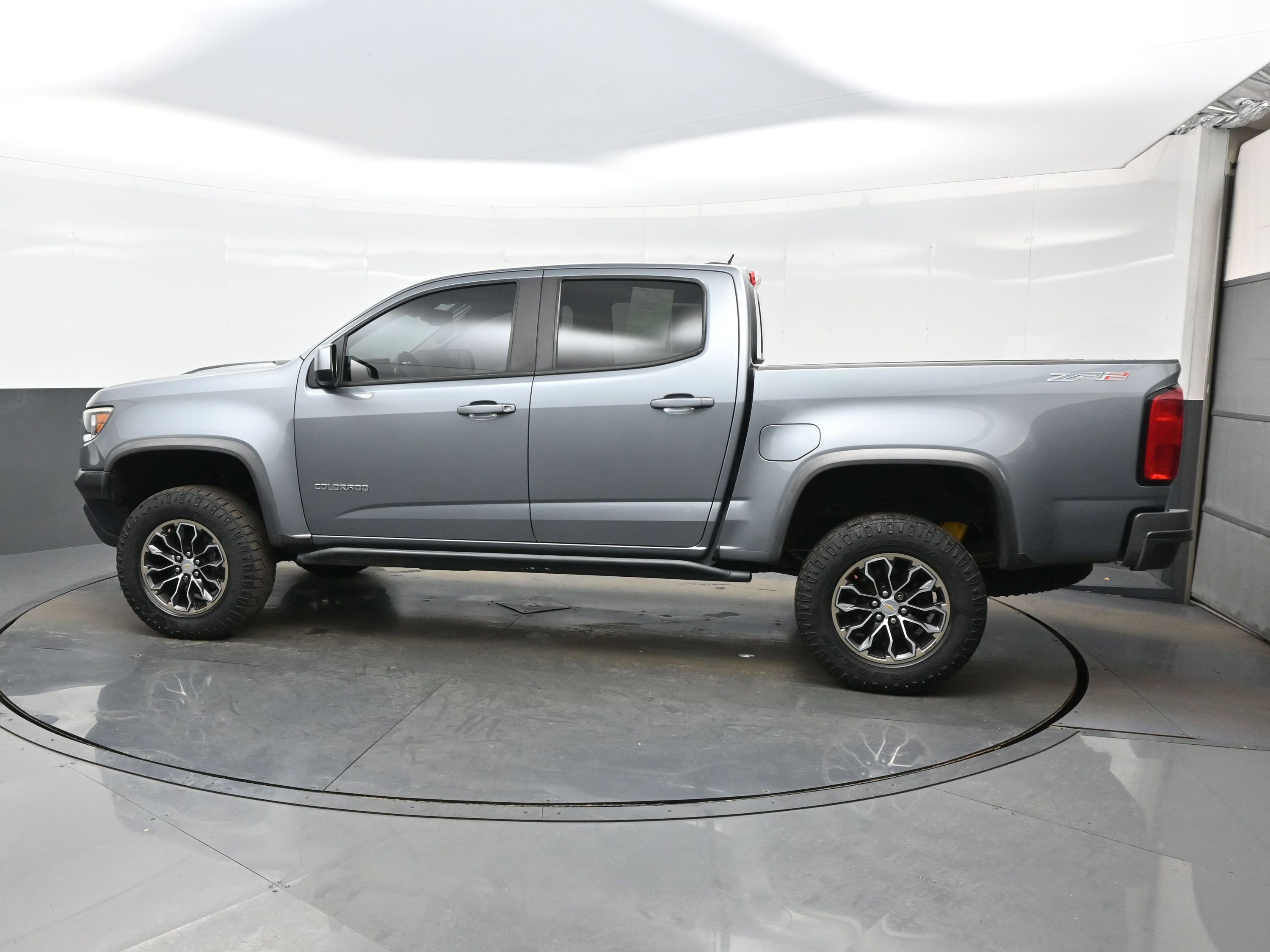 Used 2018 Chevrolet Colorado ZR2 AWD/4WD image 3
