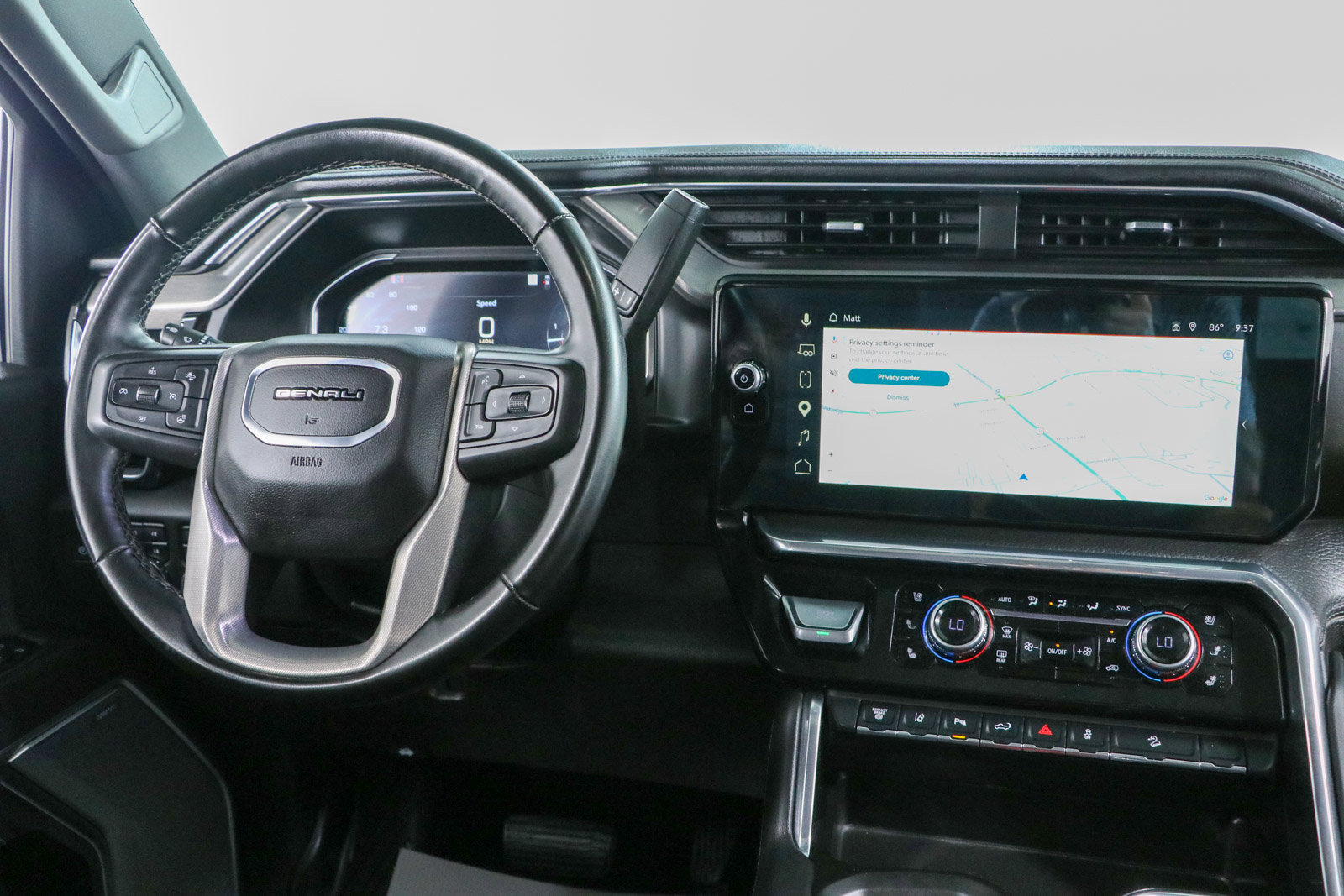 Used 2024 GMC Sierra 2500 Denali w/ Denali Reserve Package AWD/4WD image 18