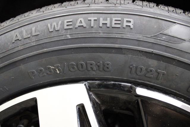 Used 2022 Kia Sorento EX w/ Panoramic Sunroof Package image 48