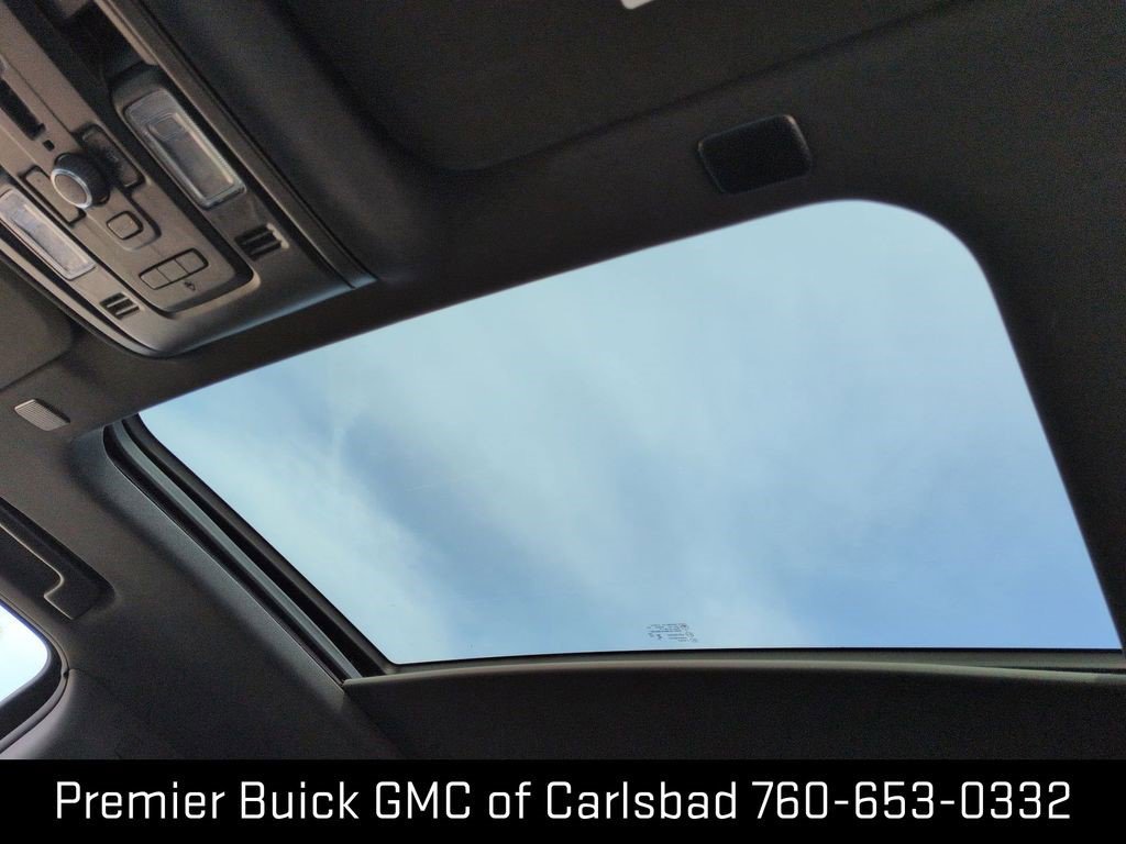 Certified 2024 GMC Yukon AT4 w/ Technology Package AWD/4WD image 20