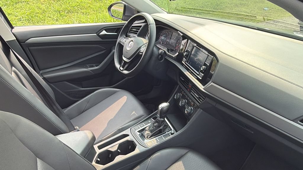 Used 2019 Volkswagen Jetta SE FWD image 22