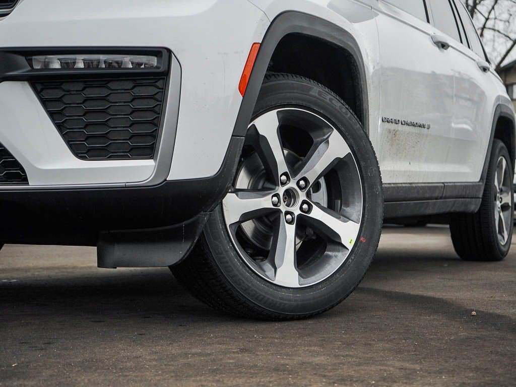 New 2026 Jeep Grand Cherokee Limited AWD/4WD image 6