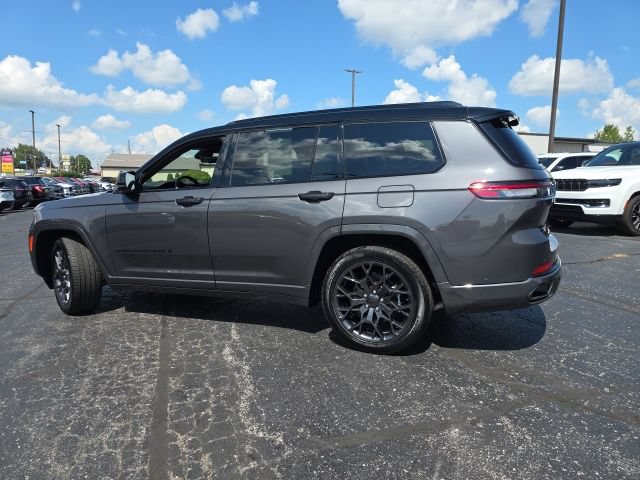 Used 2024 Jeep Grand Cherokee L Summit AWD/4WD image 4