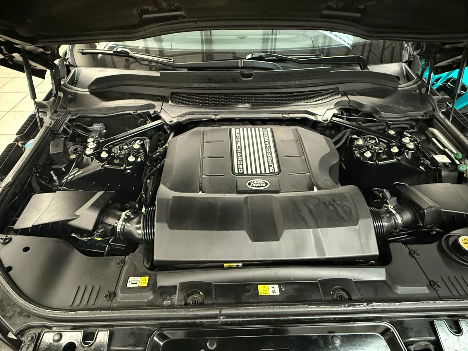 Used 2016 Land Rover Range Rover Sport HSE image 37