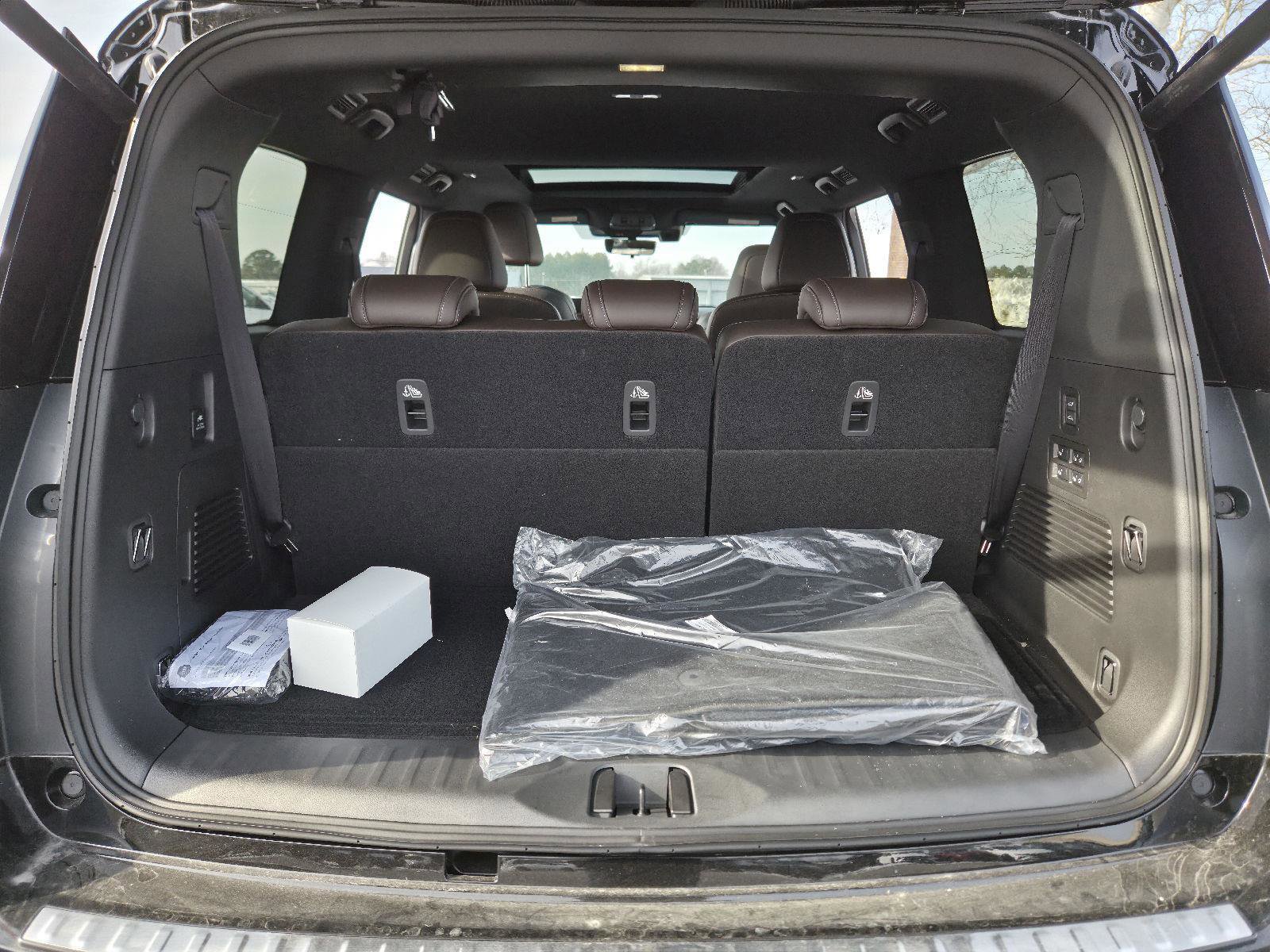 New 2025 Nissan Armada Platinum Reserve image 25