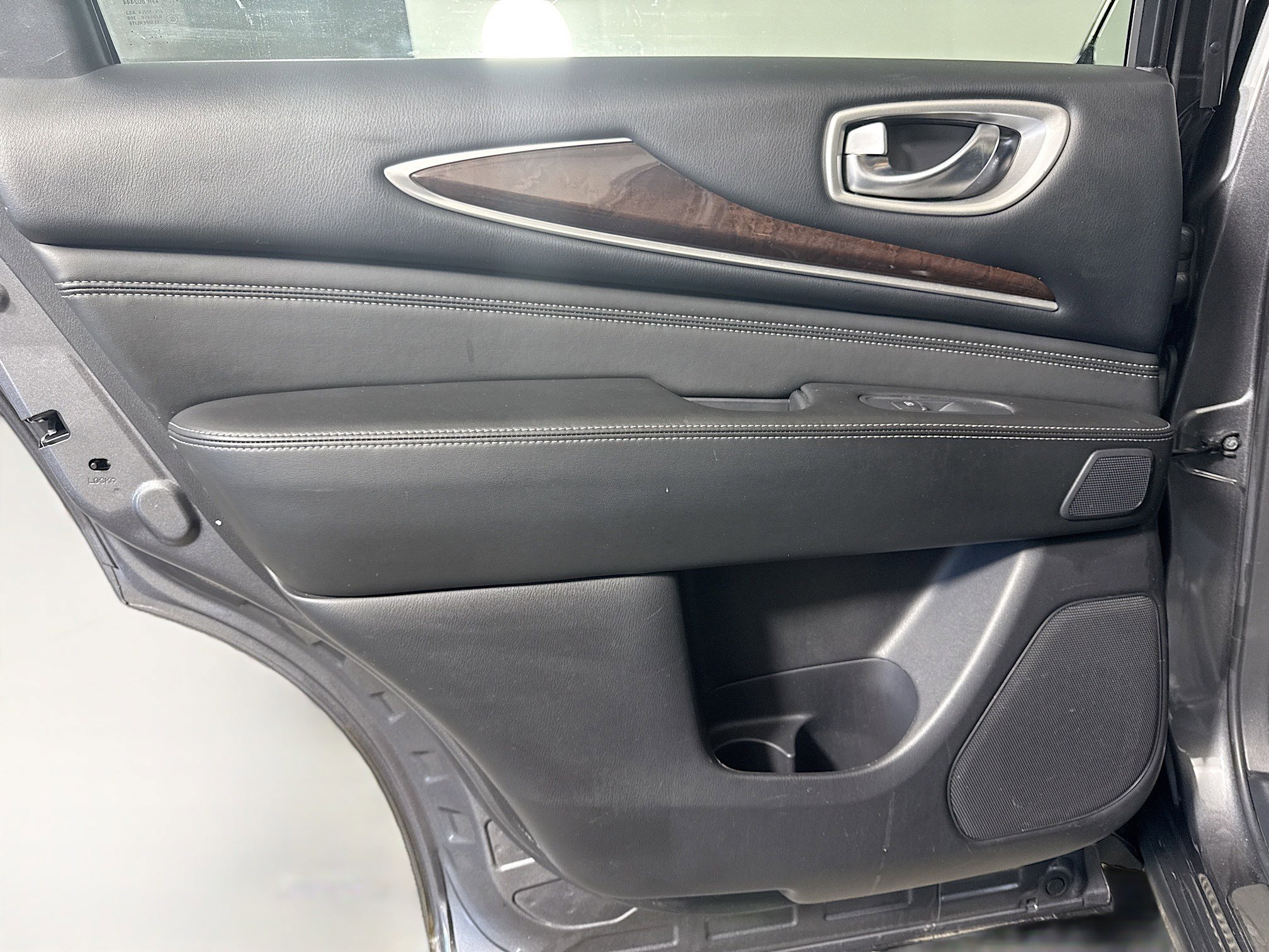 Used 2019 INFINITI QX60 Luxe w/ Sensory Package image 26