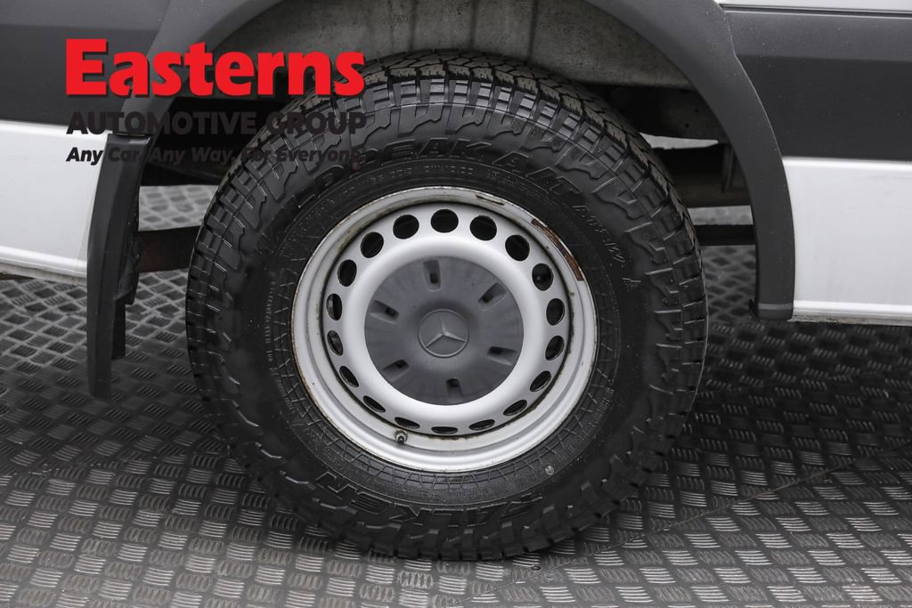 Used 2017 Mercedes-Benz Sprinter 144 Cargo image 27