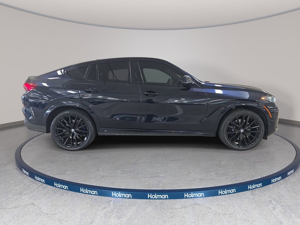 Certified 2024 BMW X6 xDrive40i w/ Premium Package AWD/4WD image 4