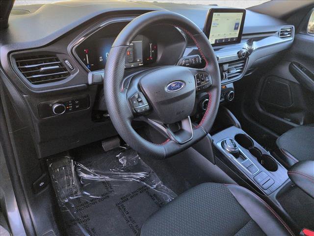 Used 2025 Ford Escape ST-Line image 10
