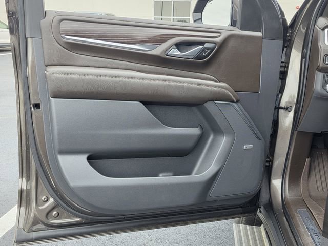 Used 2021 GMC Yukon Denali w/ Denali Ultimate Package AWD/4WD image 15