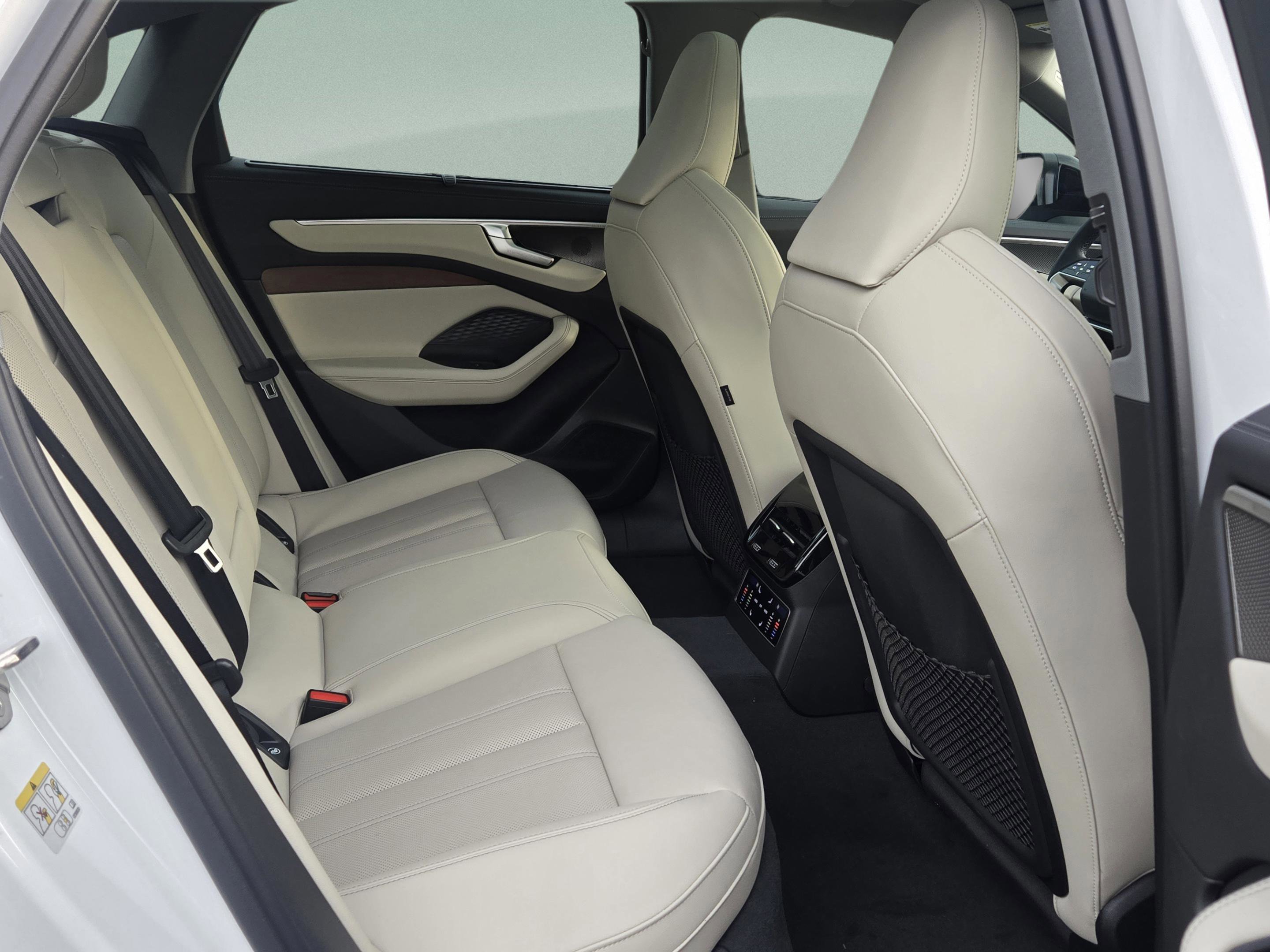 New 2026 Audi A6 Premium Plus image 14