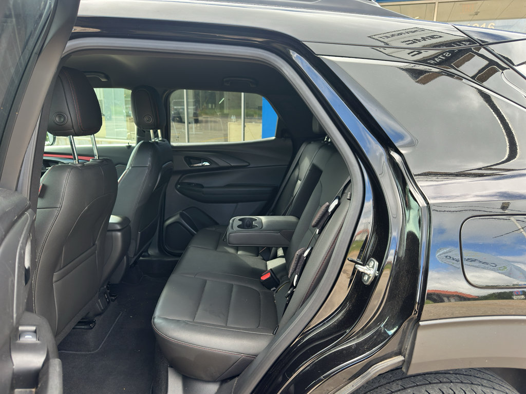Used 2025 Chevrolet TrailBlazer RS w/ Convenience Package FWD image 5