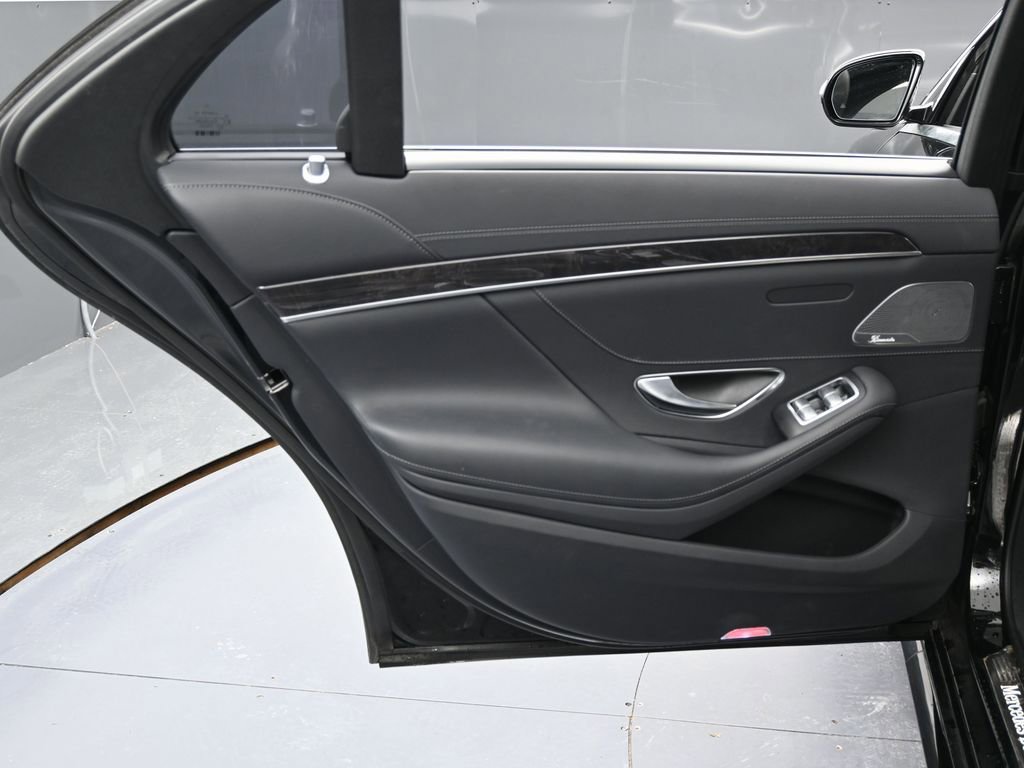 Used 2020 Mercedes-Benz S 450 Sedan image 38