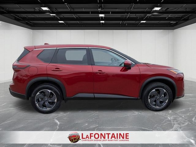 Used 2025 Nissan Rogue SV FWD image 6