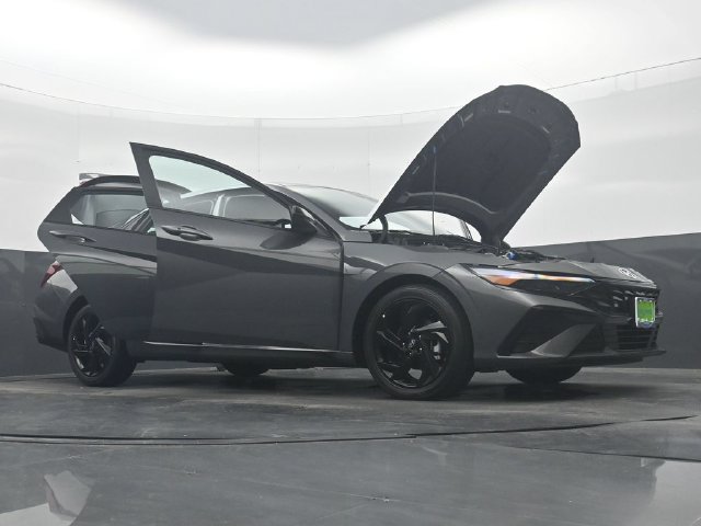 Used 2026 Hyundai Elantra Sport FWD image 56
