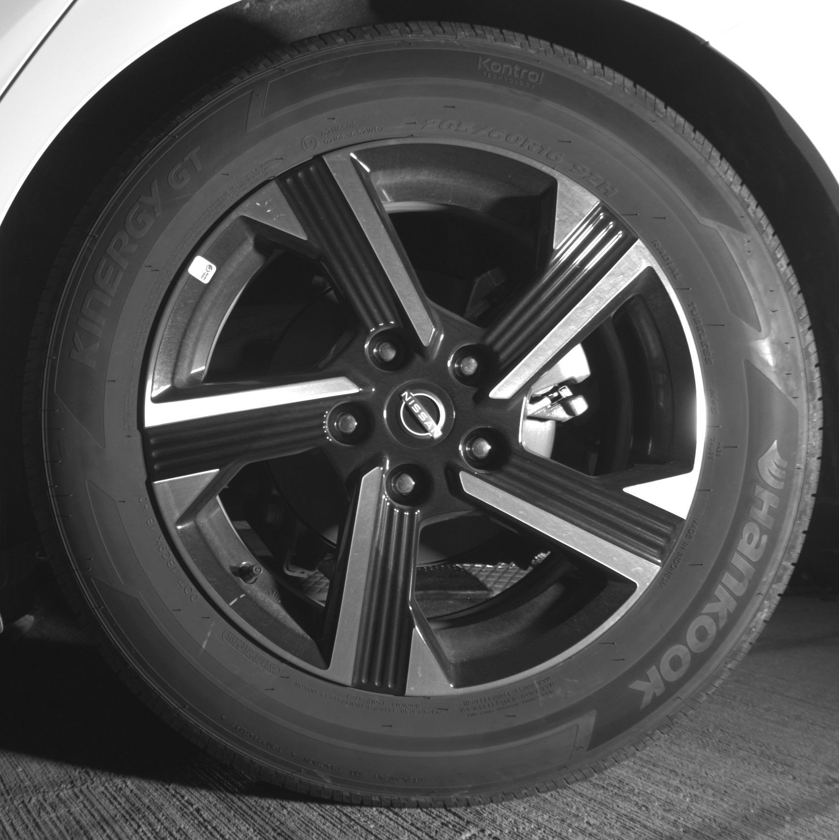 Used 2025 Nissan Sentra SV image 14