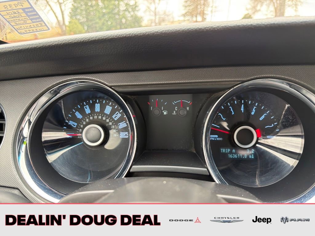 Used 2014 Ford Mustang Convertible RWD image 15