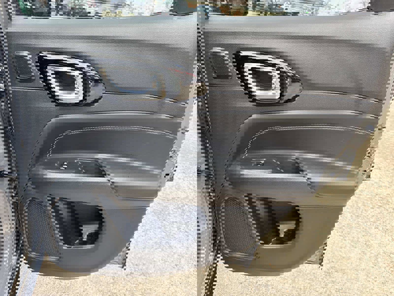 Used 2023 Jeep Compass Altitude w/ Sun and Sound Group image 19