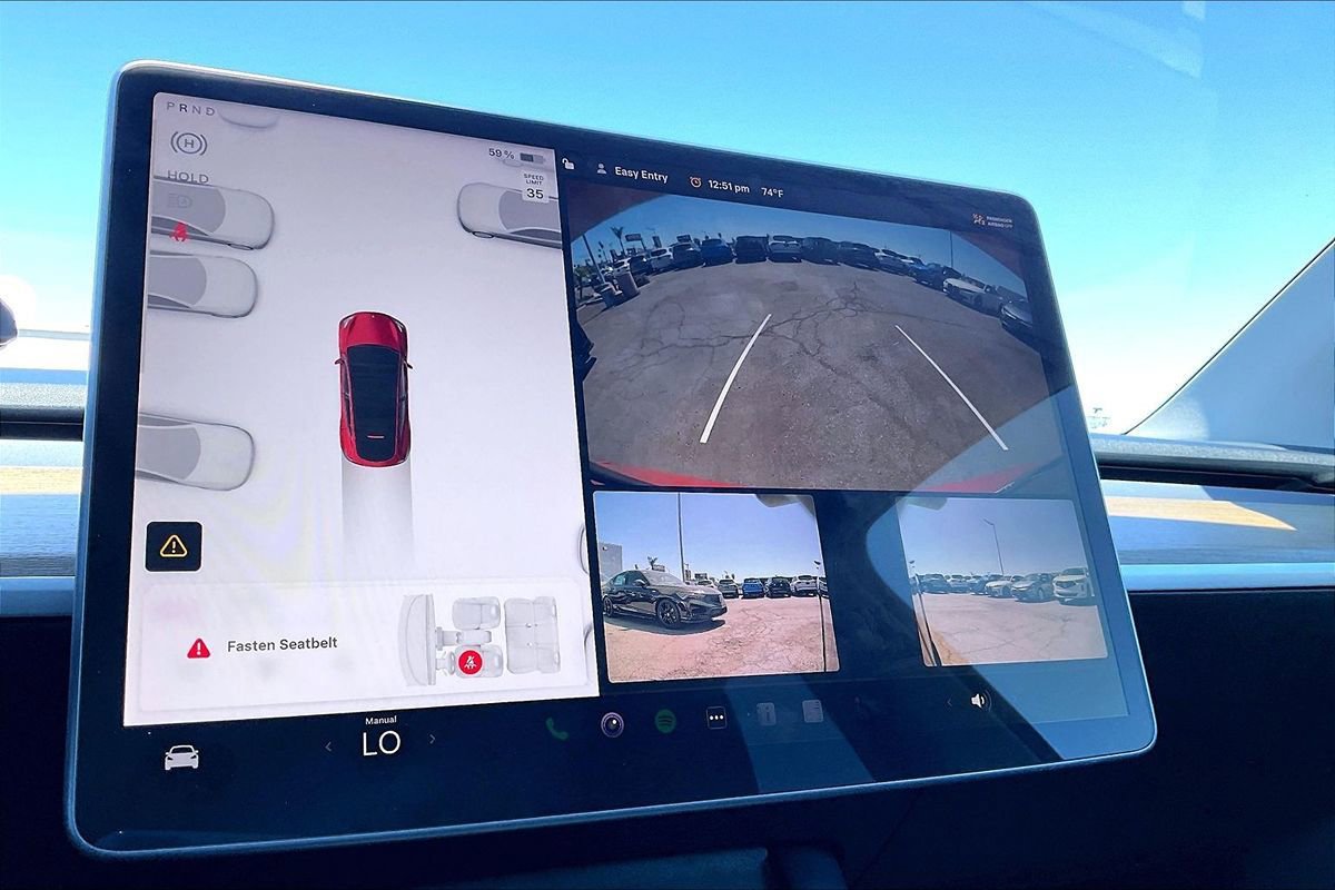 Used 2022 Tesla Model Y Long Range image 21