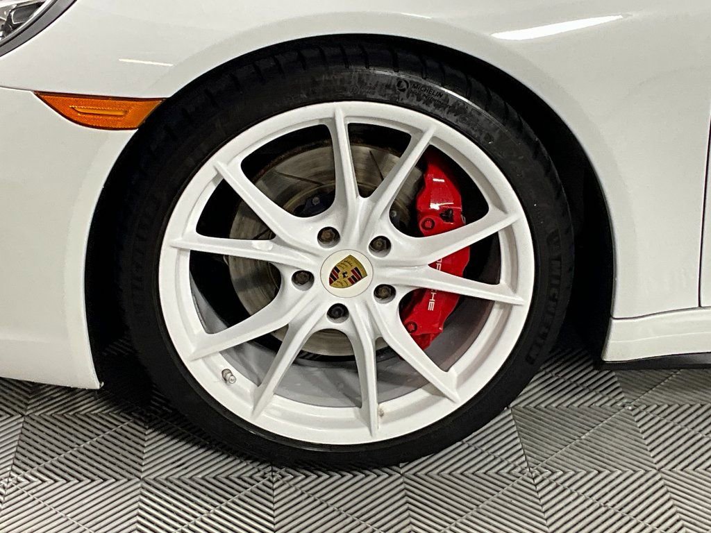 Used 2018 Porsche 911 Targa 4 GTS image 20