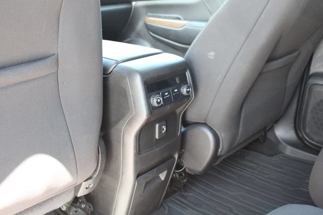 Used 2019 GMC Acadia SLE FWD image 23