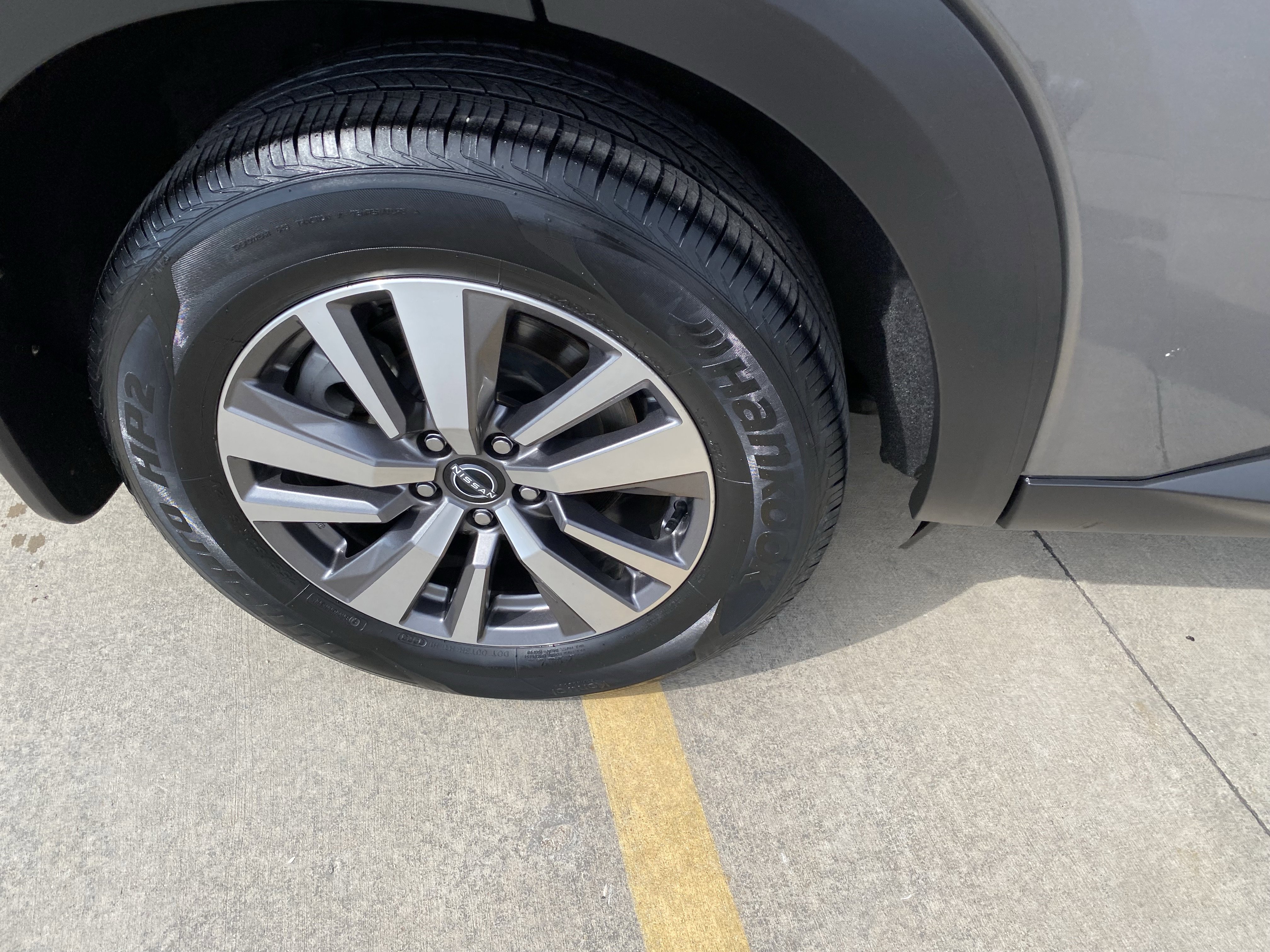 Used 2022 Nissan Pathfinder SL w/ SL Black Package image 3
