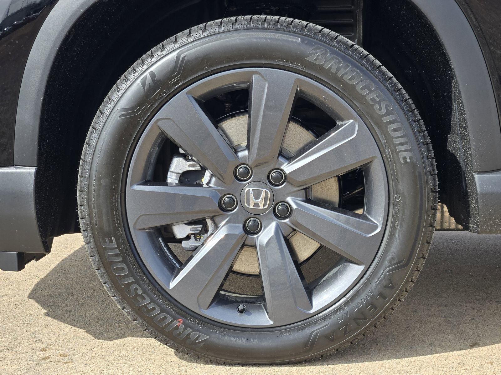 New 2026 Honda Pilot Sport image 11