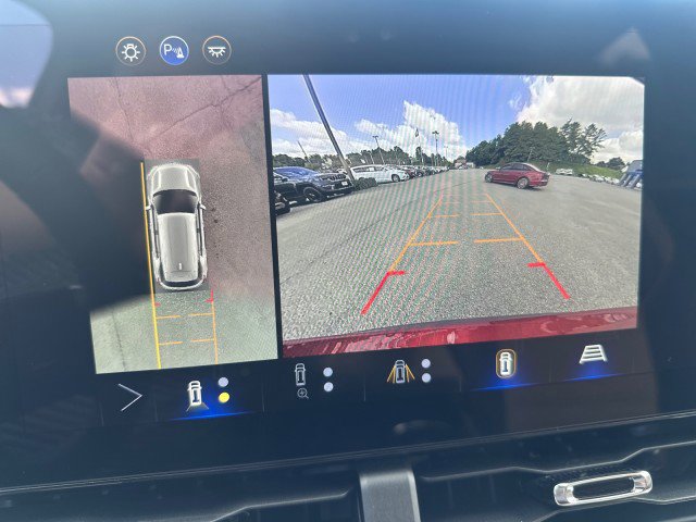 New 2026 Chevrolet Equinox ACTIV w/ Safety and Technology Package image 21