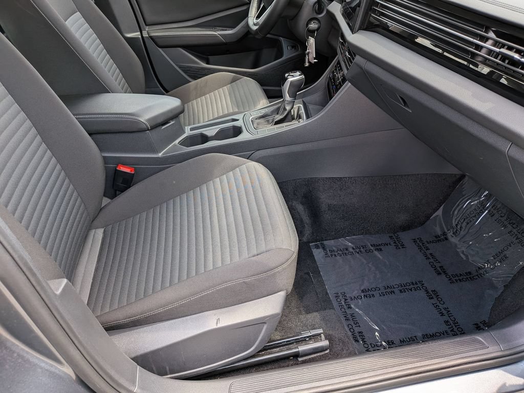 Used 2025 Volkswagen Jetta S FWD image 28