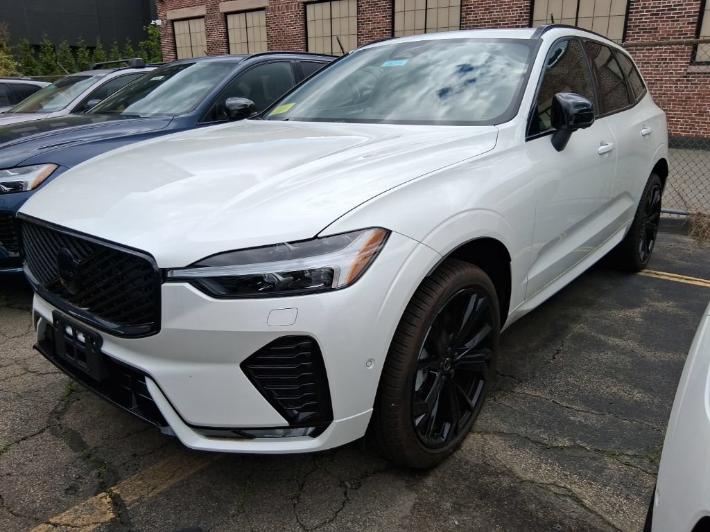 New 2026 Volvo XC60 B5 Ultra w/ Protection Package Premier AWD/4WD image 3