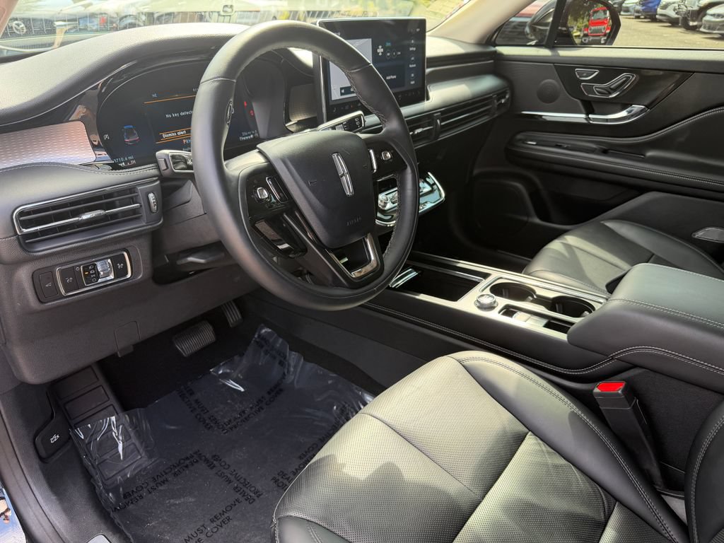 Used 2024 Lincoln Corsair Reserve FWD image 18