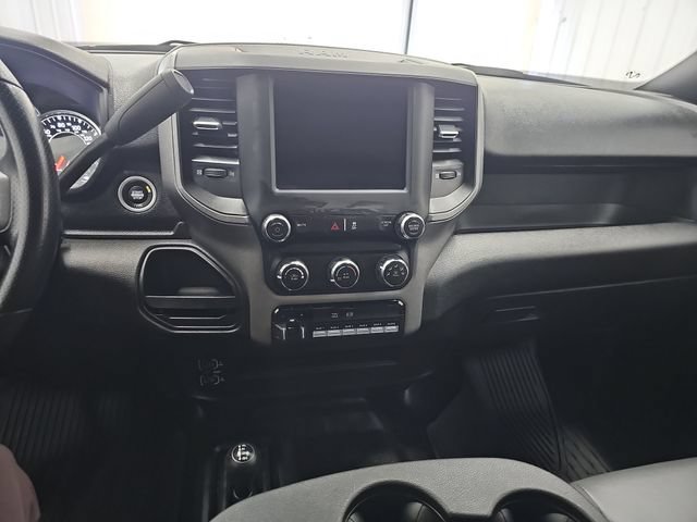 Used 2024 RAM 3500 Tradesman w/ Chrome Appearance Group AWD/4WD image 17