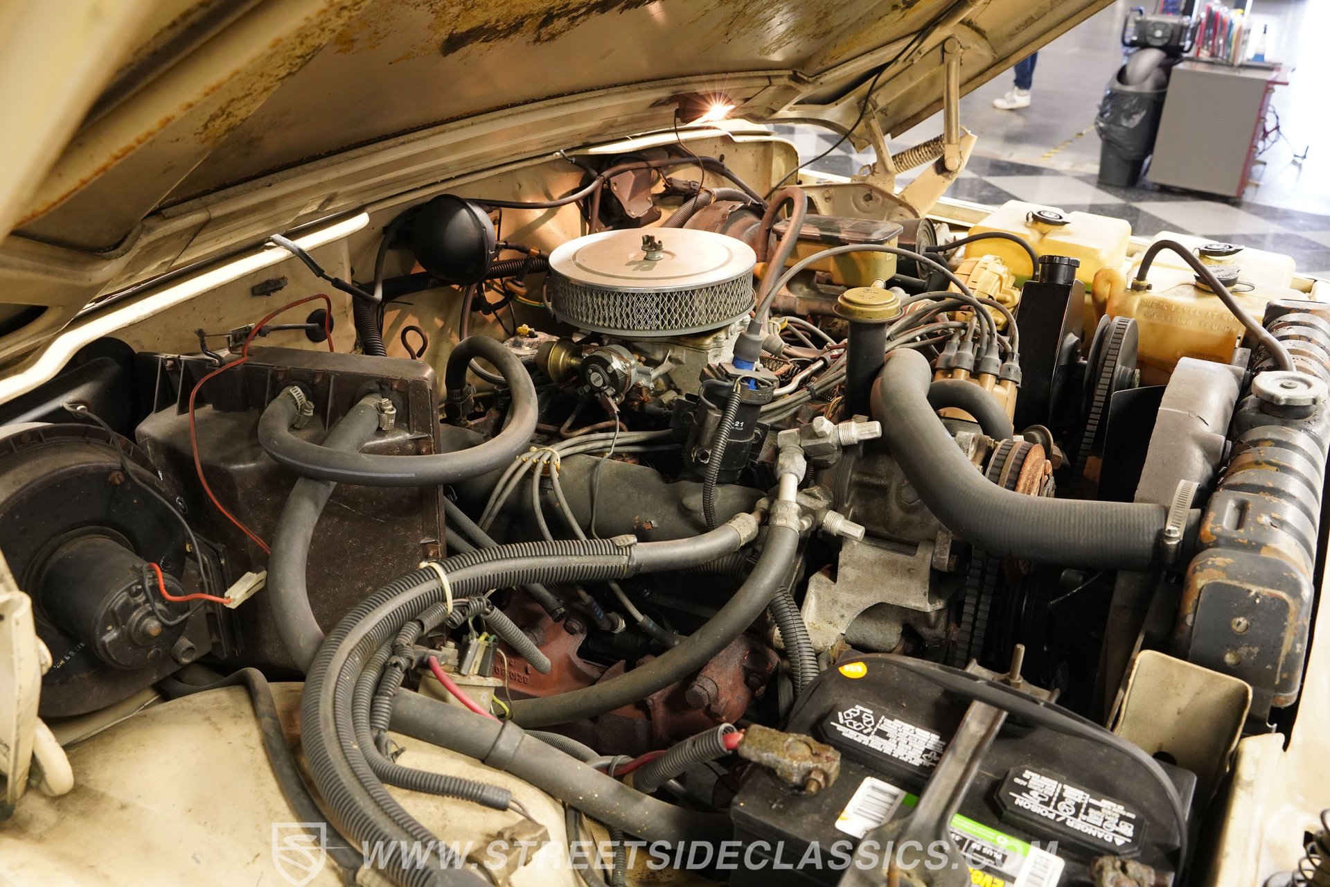 Used 1989 Jeep Grand Wagoneer AWD/4WD image 35
