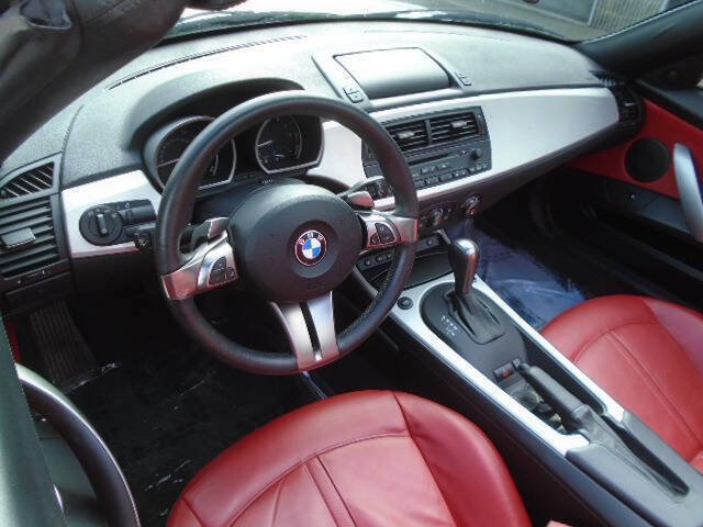Used 2006 BMW Z4 3.0si RWD image 12