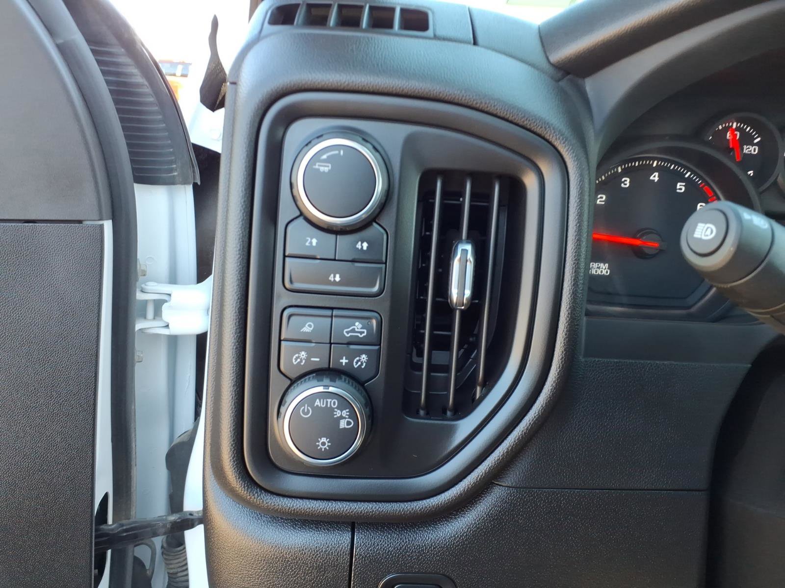 Used 2025 Chevrolet Silverado 2500 W/T w/ WT Convenience Package image 14