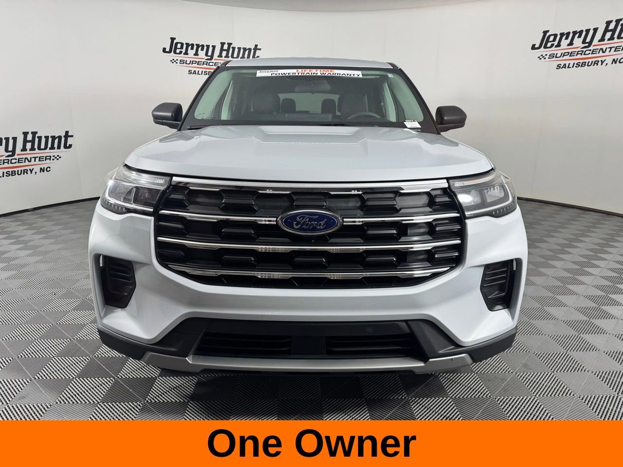 Used 2026 Ford Explorer Active RWD image 5