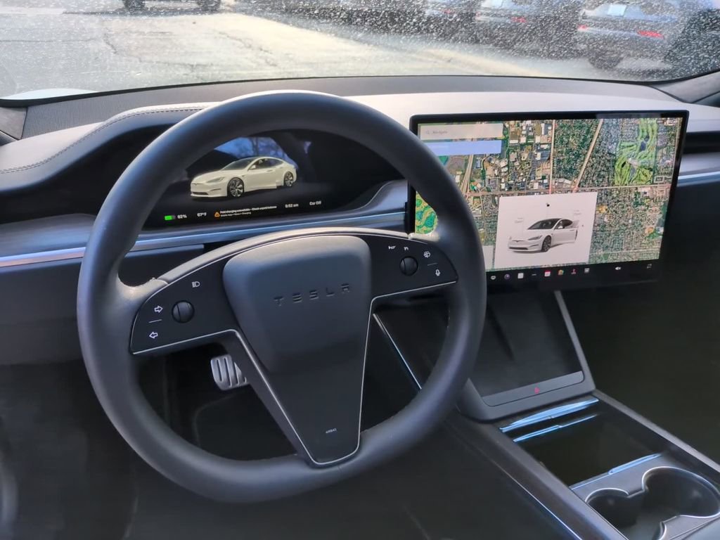 Used 2023 Tesla Model S image 35