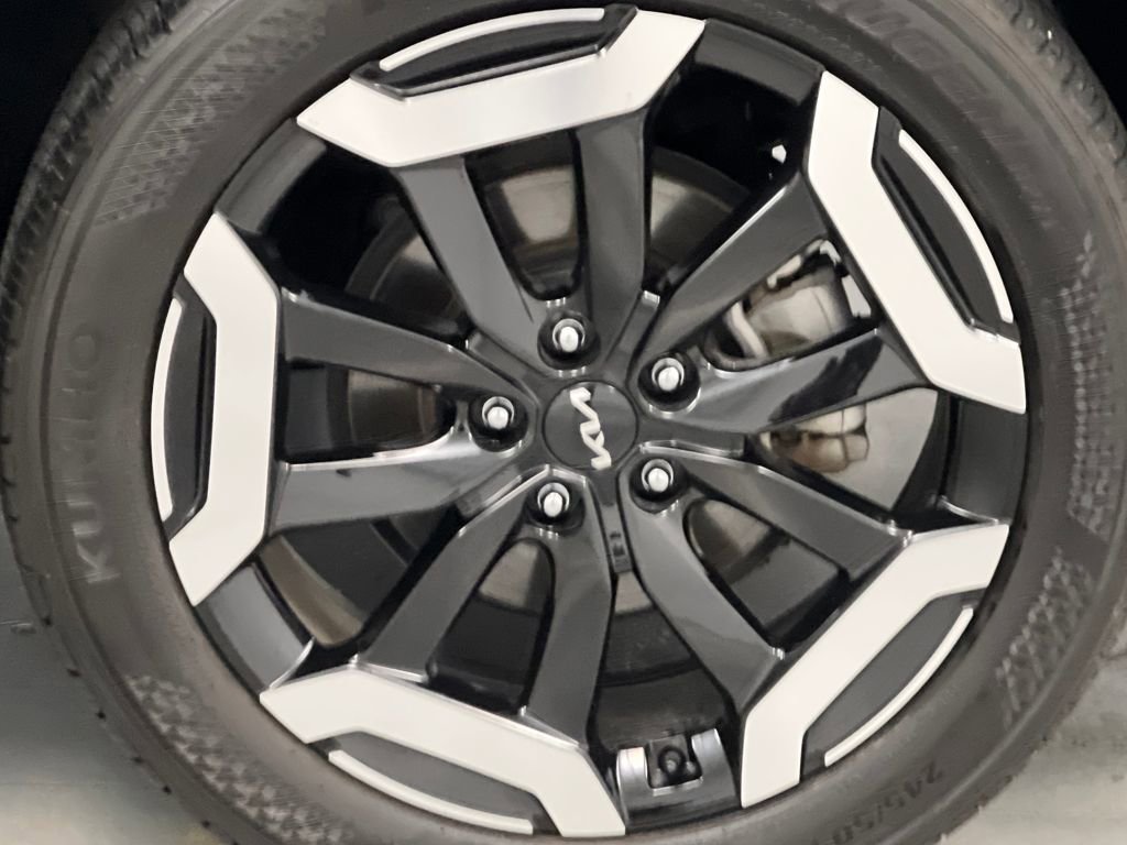 Used 2025 Kia Telluride S image 74