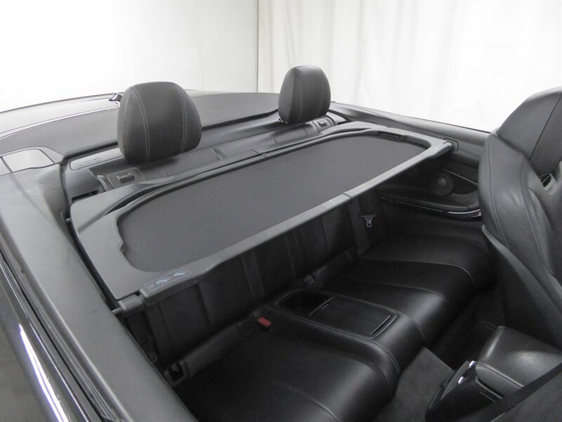 Used 2015 BMW M4 Convertible RWD image 36