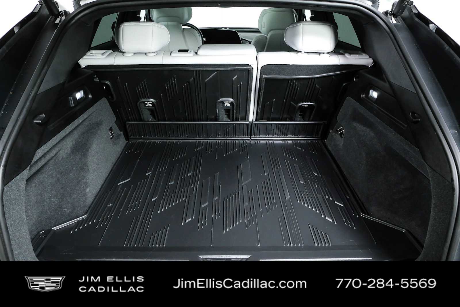 Used 2024 Cadillac Lyriq Sport RWD image 31
