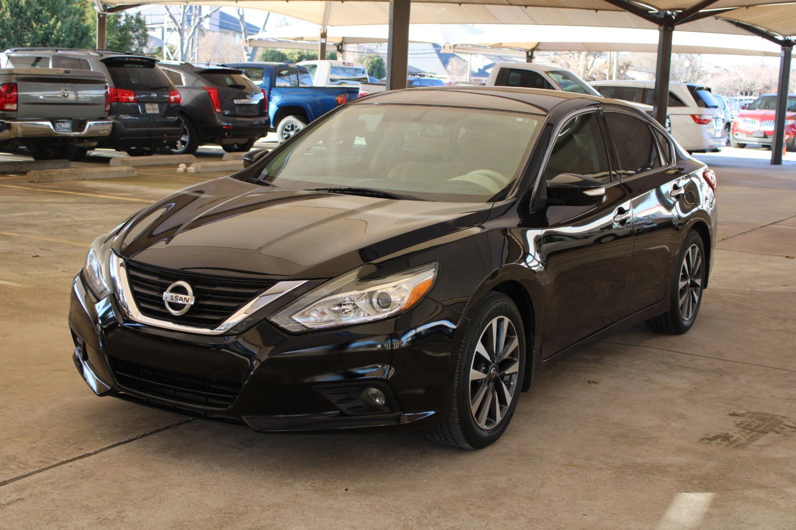 Used 2017 Nissan Altima 2.5 SL image 3