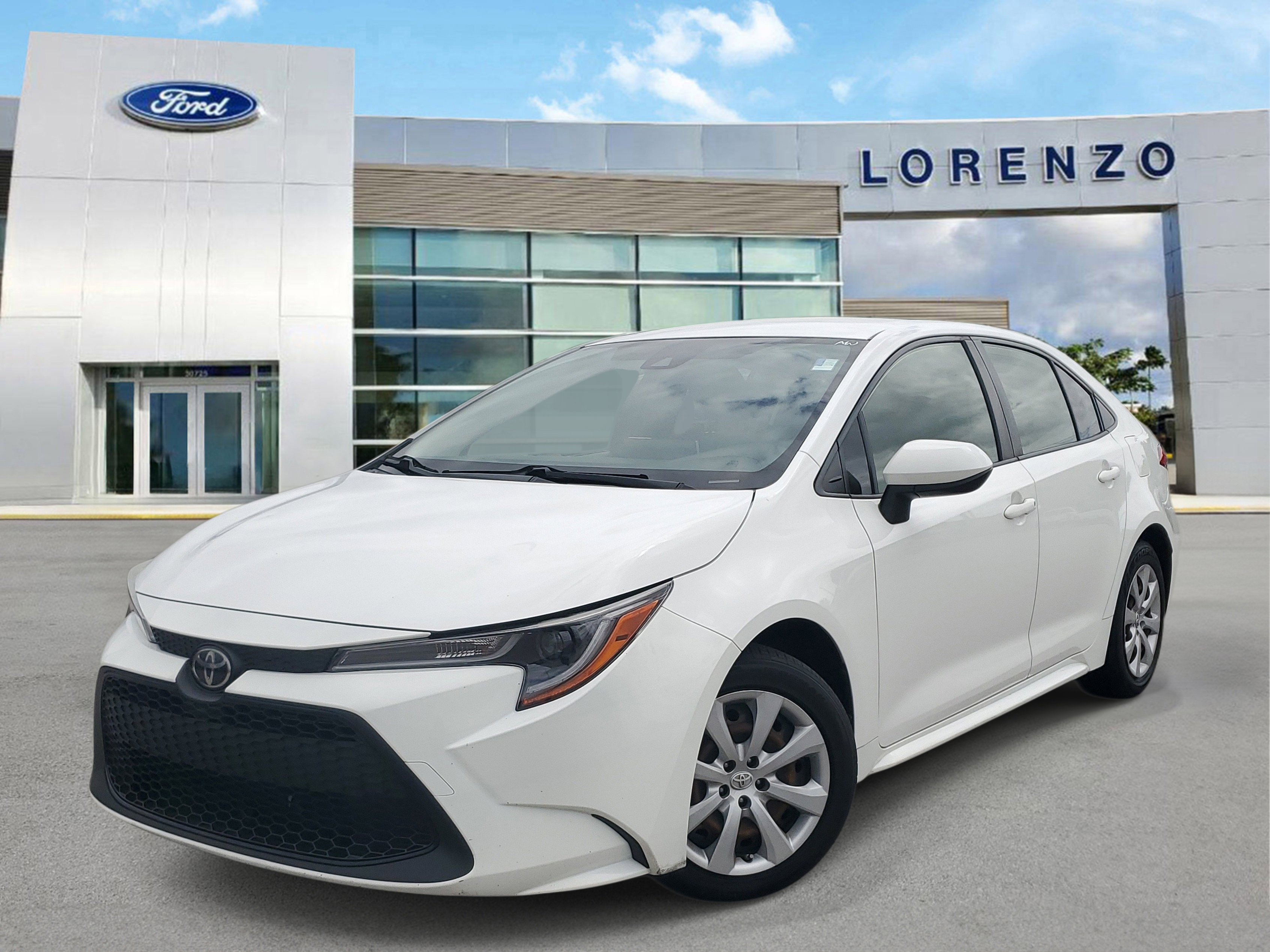 Used 2020 Toyota Corolla LE image 1