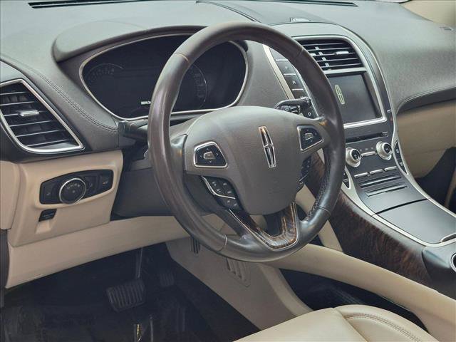 Used 2016 Lincoln MKX Select w/ Select Plus Package FWD image 10