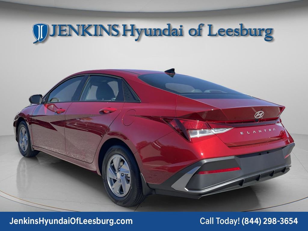 New 2026 Hyundai Elantra SE image 8