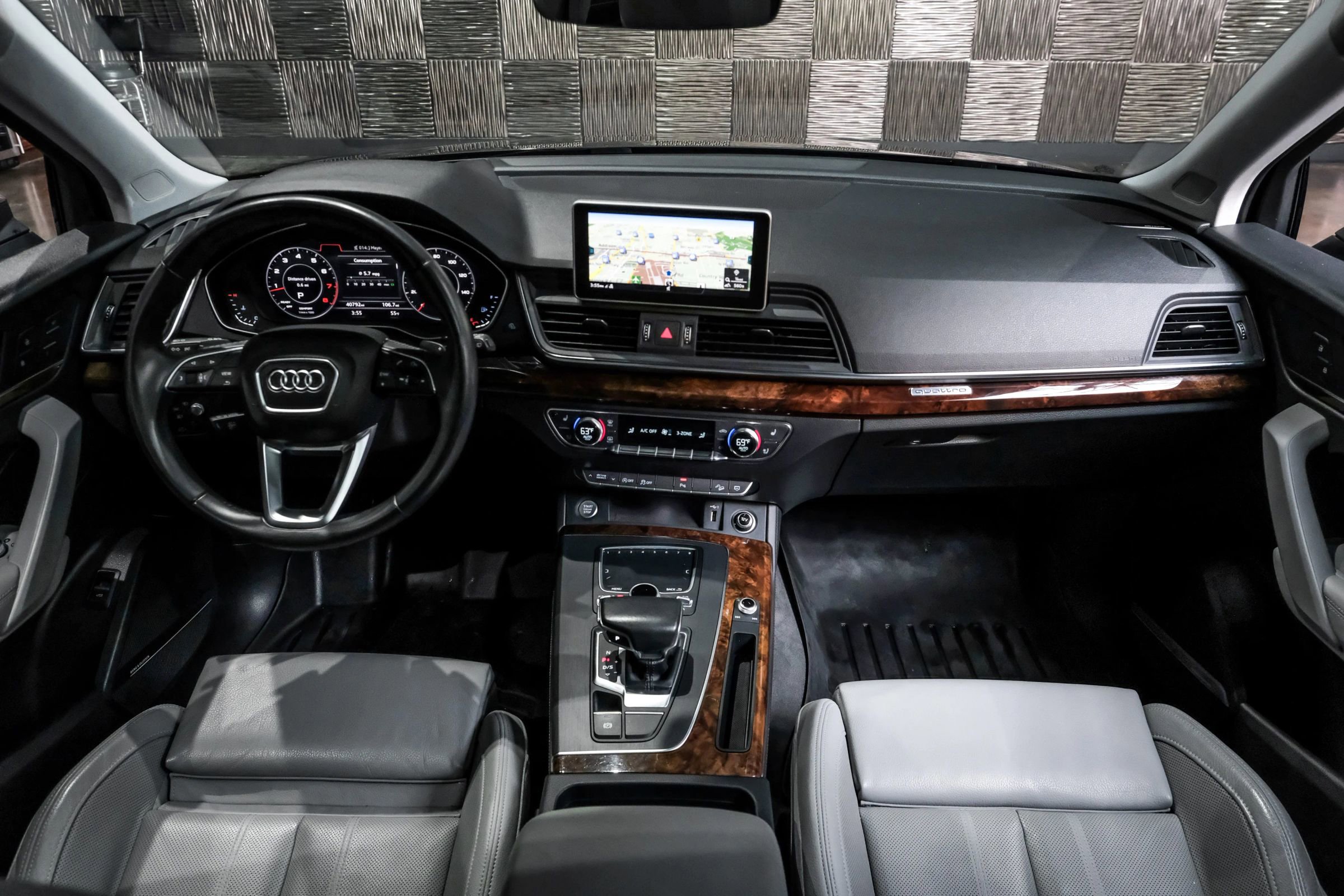 Used 2018 Audi Q5 Prestige image 16