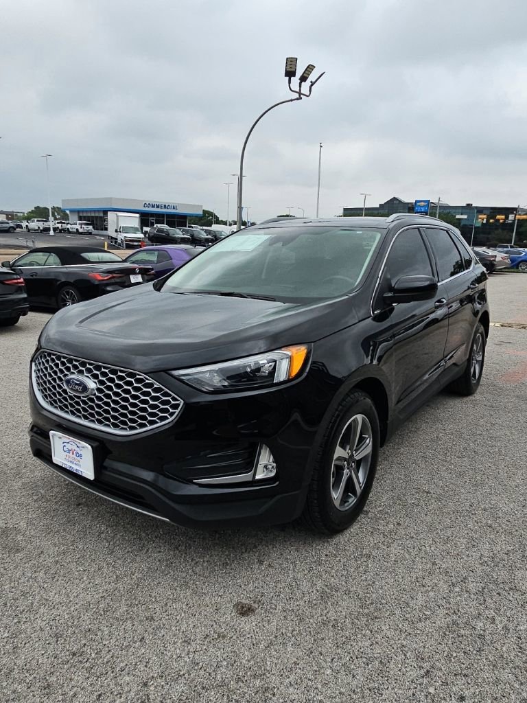 Used 2024 Ford Edge SEL w/ Convenience Package AWD/4WD image 3