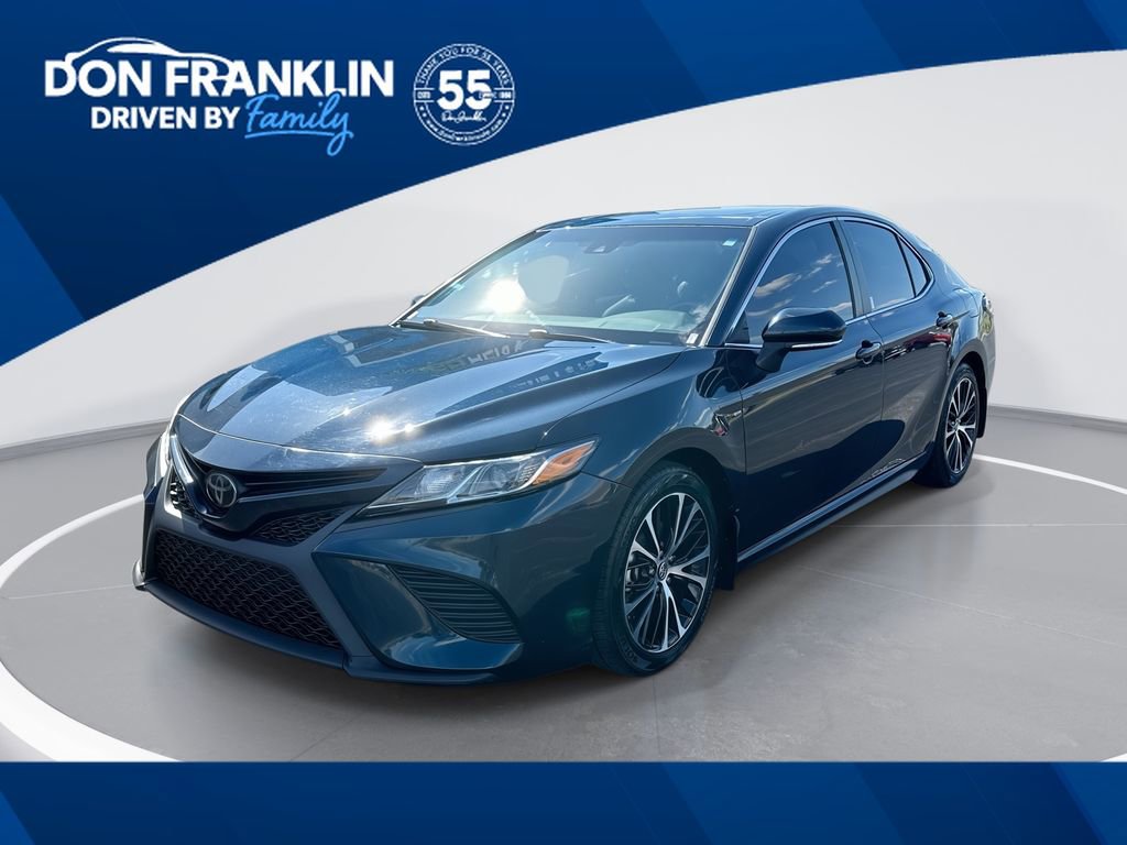 Used 2019 Toyota Camry SE w/ Convenience Package FWD image 1