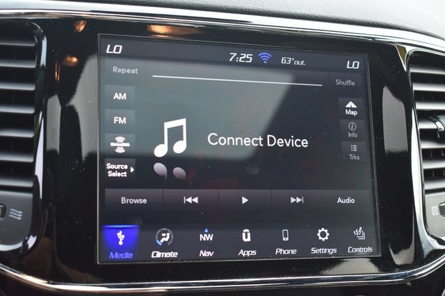 Used 2021 Jeep Grand Cherokee Limited AWD/4WD image 33