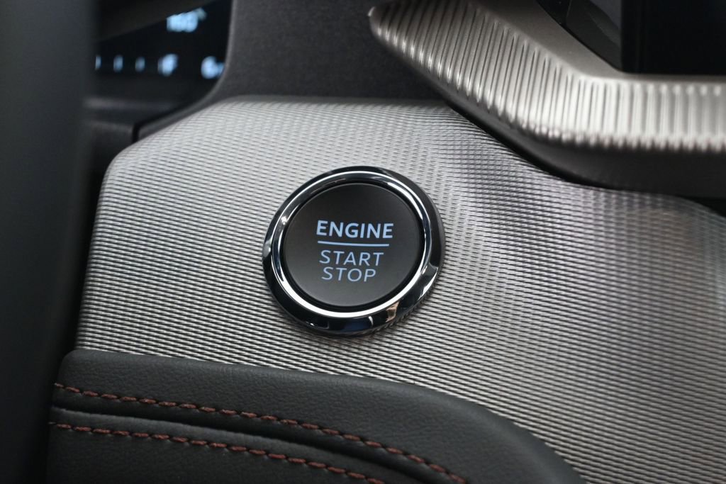 New 2026 Ford Explorer Active RWD image 13