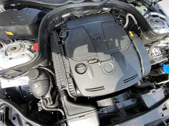 Used 2016 Mercedes-Benz E 350 4MATIC Sedan image 29